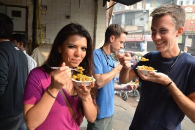 Old Delhi Photography & Food Tour with Rickshaw Ride to Masterji Kee Haveli - The 4-hour flow: how food, photos, and culture fit together