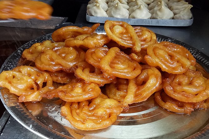 Old Delhi Street Food Tour with TUK-TUK Adventures - What you’ll actually eat: jalebis, samosas, and chole chawal