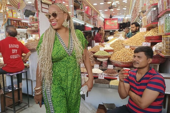Old & New Delhi Private Tour - Female Guide & Rickshaw - What Makes This Old and New Delhi Day Feel Effortless