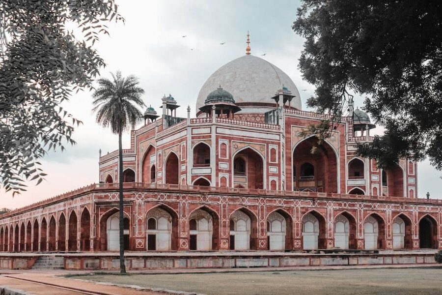 Old & New Delhi Private Tuk Tuk Tour with Street Food - Humayun’s Tomb: UNESCO’s first garden tomb feel