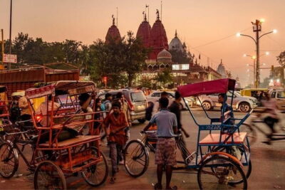 Old & New Delhi Tour : Monuments , Rickshaw Ride & Local Heritage - India Gate and Rashtrapati Bhavan: big symbols, quick context