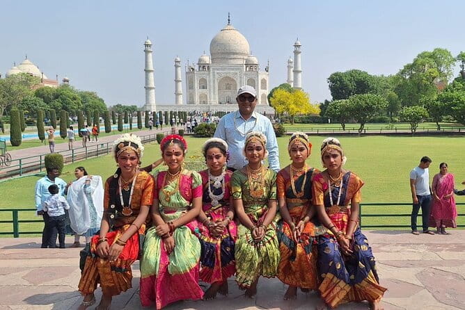 Old & New Delhi Tour : Monuments , Rickshaw Ride & Local Heritage - Price and logistics: how $34 can actually cover a full day