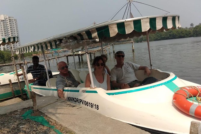 One hour Backwater Tour and tuk tuk tour in kochi with pickup - The Driver Matters: What I’d Ask for on Day One