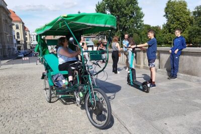 One Up to 3 Rickshaws(6 GUESTS)-Taylor Made Rickshaw Berlin Tour - The private guide experience: more flexible than it sounds