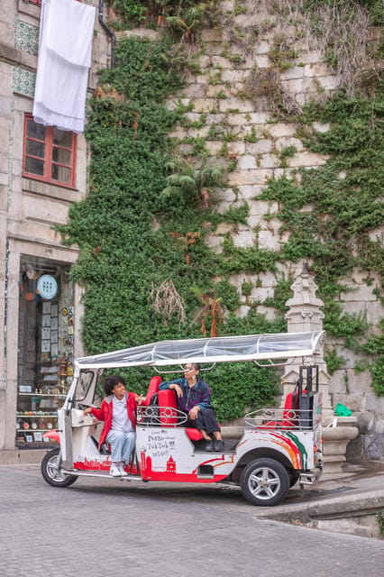 Oporto Tuk-Tuk Tour: Fast, Fun & Flexible – 1H to Full Day! - Key moments that make this tour worth it