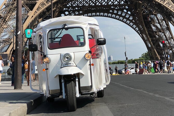 Original Paris E-TukTuk Tour - Paris by electric tuk-tuk: the value in speed and vantage points