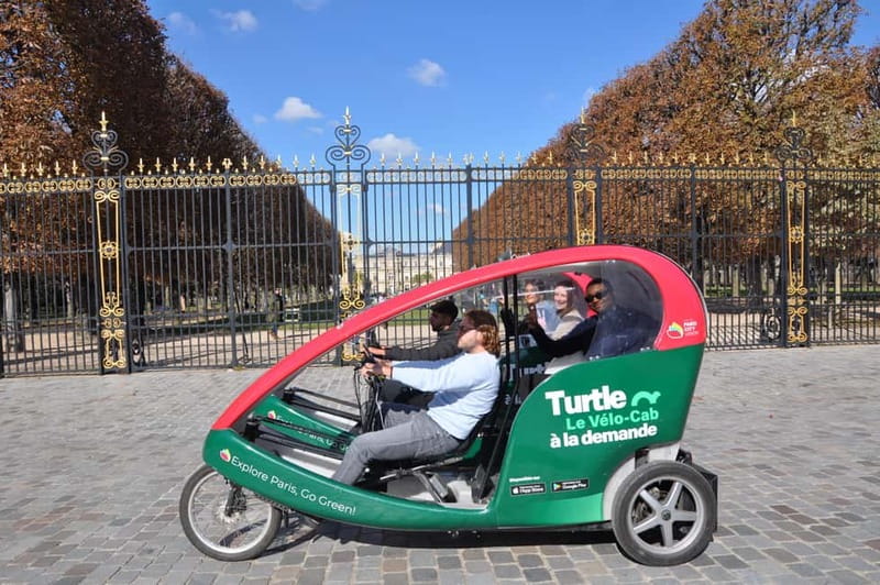Paris: 2 hours Emily Tour in a Private Rickshaw bike - Key things that make this tour work