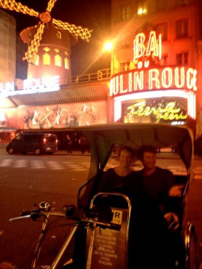 Paris: Nighttime Tuk-Tuk Tour - Getting started at the Carven store by the Champs-Élysées