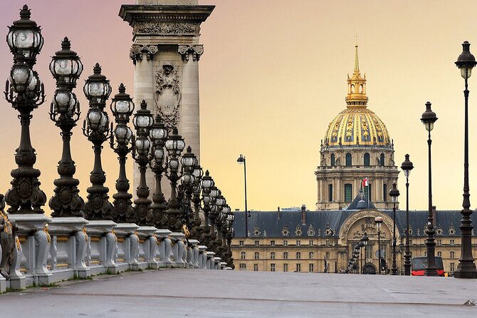 Paris Private Sightseeing Guided Tour by Electric Rickshaw - Eiffel Tower Day: Trocadéro, Liberty Flame Replica, and Big Photos