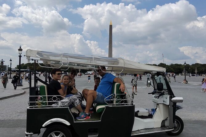 Paris Sightseeing by Tuk Tuk Golf Cart 2 hours - Trocadéro to Eiffel Tower: best views, then the sparkle