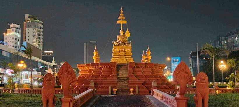 Phnom Penh: City Sights Evening or Half day Tour by Tuk Tuk - Dinner Timing: How to Eat Without Losing the Day (or the Night)