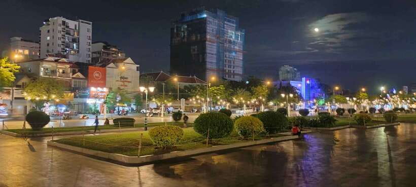 Phnom Penh: City Sights Evening or Half day Tour by Tuk Tuk - Weather, Timing, and What to Bring