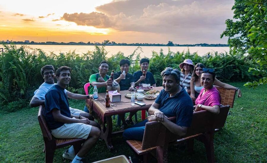 Phnom Penh: Silk Island Sunset by Tuk Tuk with food & drinks - Koh Dach: photo stops that teach you how the water shapes life