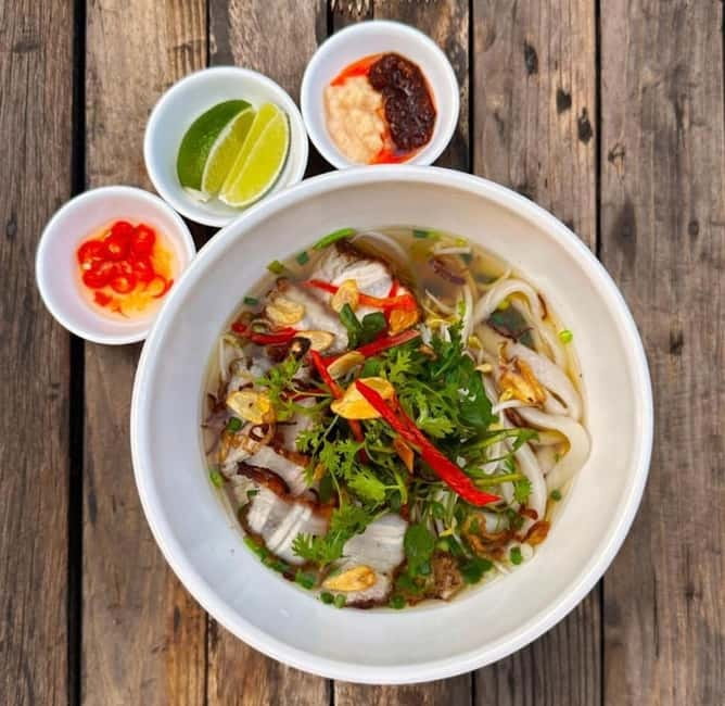 Phnom Penh: Street Art and Noodle Tour by Tuk Tuk - Why Phnom Penh street art and noodles fit together so well