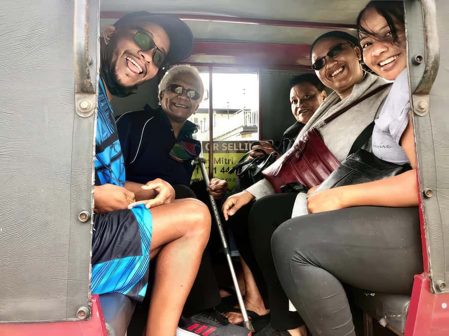 Port Elizabeth tuk-tuk tour, experience the natural beauty. - How pickup works (and why it matters in Port Elizabeth)
