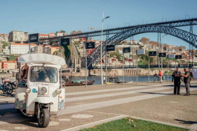 Porto: 2-Hour Shared Tuk-Tuk Tour - Where you start: Rua Alexandre Herculano 251 meets the city fast