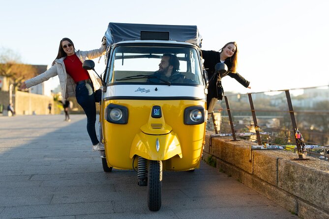 Porto: Fun Private Tuk Tuk Tour - The Bridge Route: Six Crossings and the Eiffel Bridge Moment