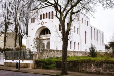 Porto: Jewish Heritage Private Tour by Tuk Tuk - Meeting at Café Batalha and Feeling the 3.5-Hour Rhythm
