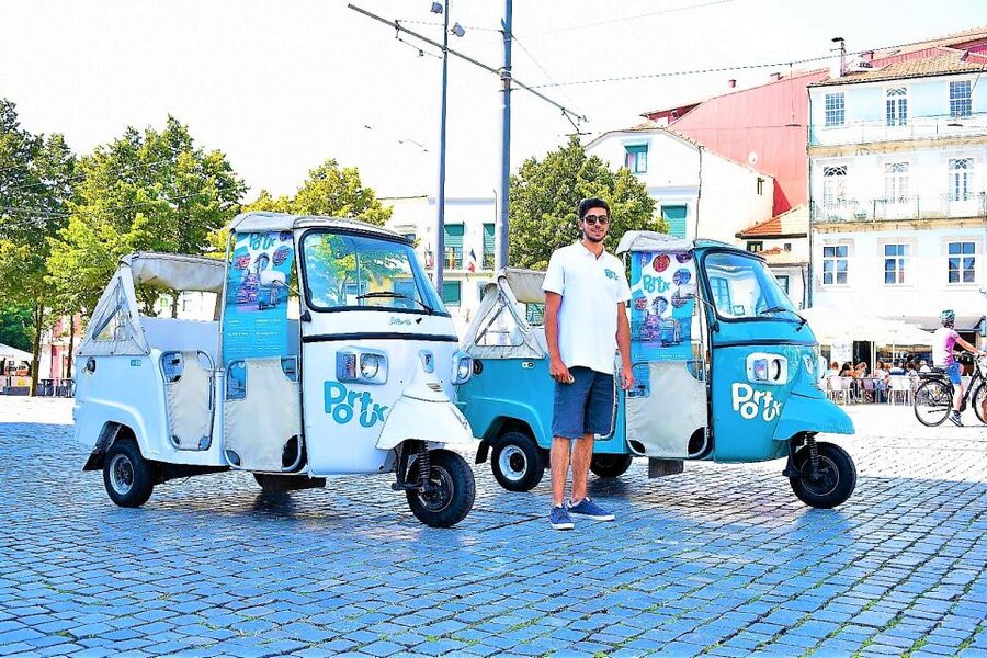 Porto: Private Tuk-Tuk Tour with Short Walks and Wine - The “amazing gardens” breather and why it matters