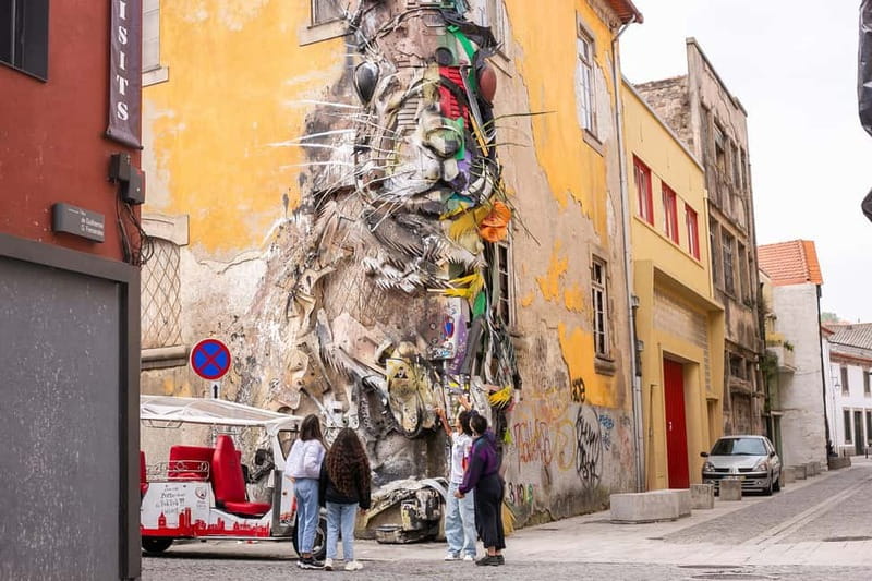 Porto Tour: One tour, a thousand stories by tuk tuk - 3 hours - The ride itself: how a 3-hour loop keeps Porto manageable