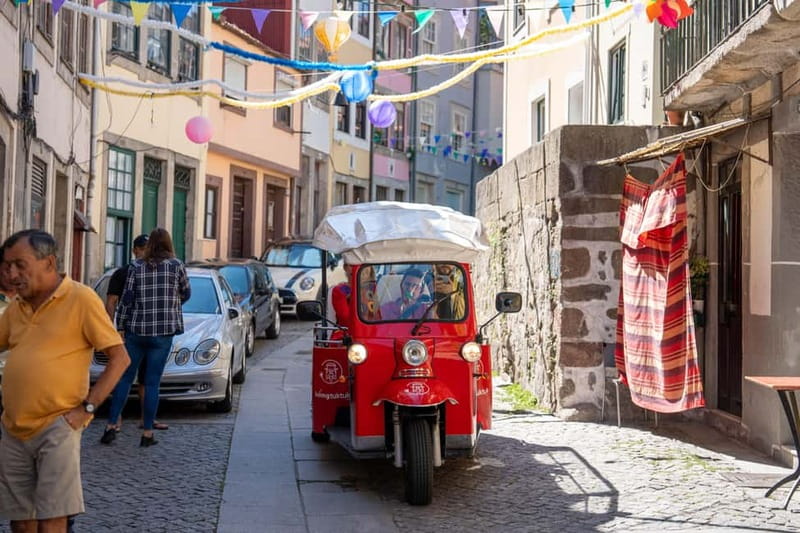 Porto Tuk-Tuk City Tour - From old-city walls to São Bento Station and the Cathedral