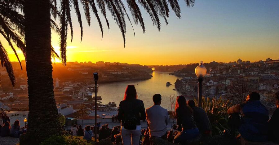 Porto: Tuk Tuk Sunset Tour with Glass of Port Wine - Weather, Timing, and What to Plan Around