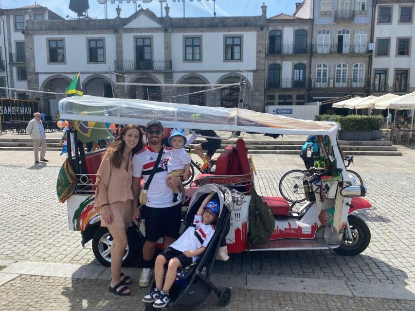 Porto: Tuk tuk Tours with Port Wine Tasting - Why the guide matters more than the vehicle