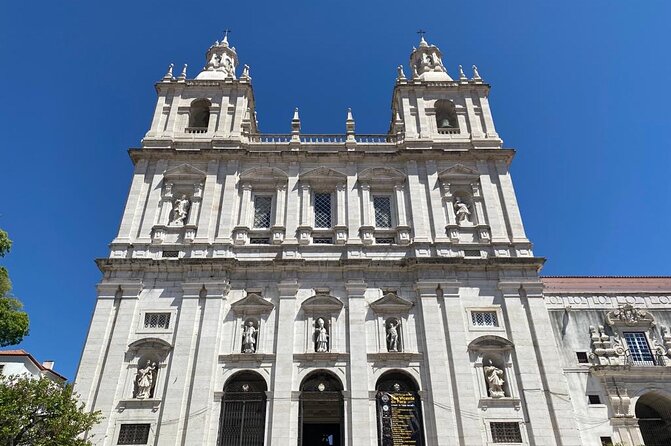 Private 1H30 Tuk Tuk Tour in Lisbon City - Where the tour starts: Time Out Market as your easy meeting point
