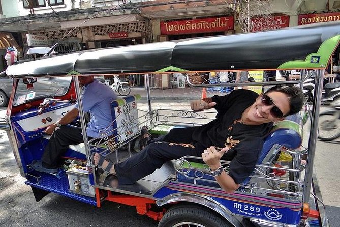Private Bangkok Night Tour by Tuk Tuk with Dinner - Wat Arun (Temple of Dawn): Night Views Over the Chao Phraya