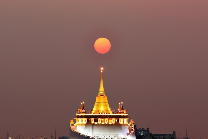 Private Bangkok Tuk Tuk Sunset Long-tail Night Lights - Meeting point and ending in Yaowarat, so you can keep going