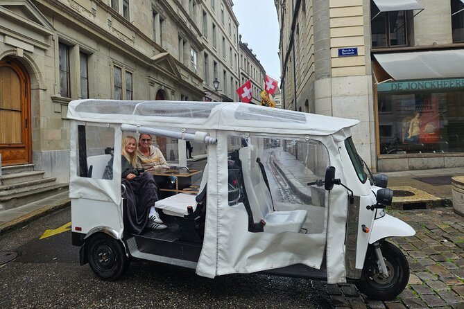 Private Chocolate Tour in Geneva by Tuk Tuk - Karim’s storytelling and the pacing that works