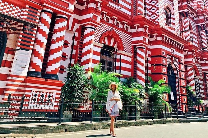 Private Colombo Sightseeing By Tuk Tuk - Temple Of Sri Kailawasanathan Swami Devasthanam Kovil and the Independence Square Area