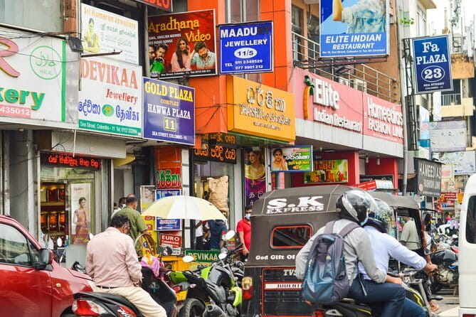 Private Colombo Tuk Tuk City Tour - Aluthkade street food: where the tour turns into your stomach’s highlight reel