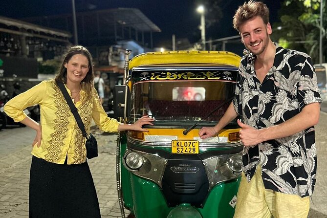 Private Customizable Local Kochi Sightseeing Tour by Tuktuk - Cochin Spice Market: a short stop you can actually use