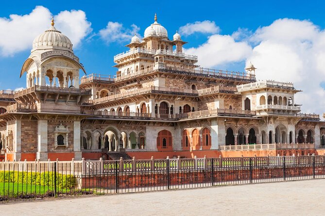 Private Full-Day Jaipur Tuk-Tuk Tour with the Monkey Temple - Gaitore Ki Chhatriyan and Monkey Temple: architecture plus a hilltop pause