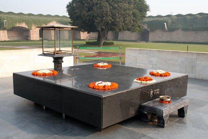 Private Full-Day Tour visit Old and New Delhi with Rickshaw Ride - Why this Old and New Delhi day feels efficient