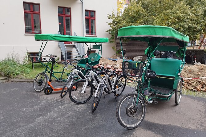 Private Guide Up to Group 6 - ONE Rickshaw, (E)Bikes, E-Scooters - Choosing Your Ride: Rickshaw, E-Bikes, Scooters, or Regular Bikes