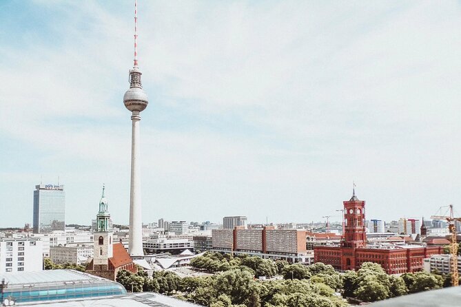 Private Guide Up to Group 6 - ONE Rickshaw, (E)Bikes, E-Scooters - First Stop: Fernsehturm (TV Tower) and Getting Oriented Fast