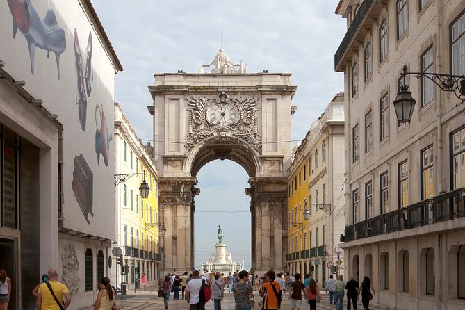 Private guided tour to 7 Colinas and Belém in an electric Tuk Tuk with 4.5 hours. - Santa Engrácia and the “national pantheon” photo stop