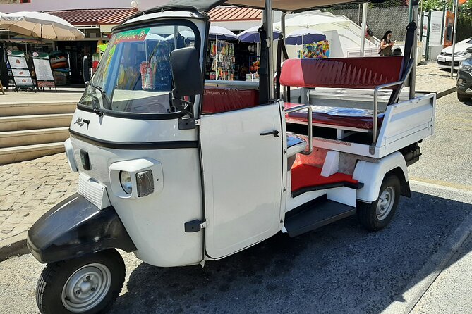 Private Guided Tuk-Tuk Tour with Pick-Up and Drop-Off of Albufeira - Key highlights at a glance