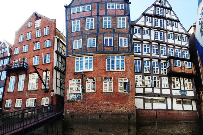 Private Hamburg rickshaw tour for 2 people - HafenCity stop: modern waterfront planning in a city-sized picture