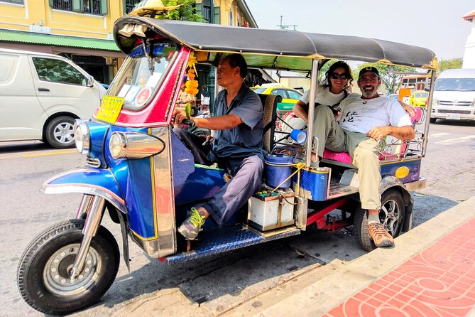 Private Mysterious Bangkok & Grand Palace, Tuk Tuk, Boat & Lunch - Amulet Market: fast browsing for lucky charms and Buddha imagery