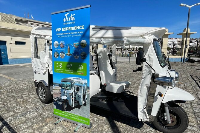 Private PREMIUM Tour EN Tuk tuk A Coruña - Squares, Stadium, Millennium Obelisk, and the Octopus Sculpture