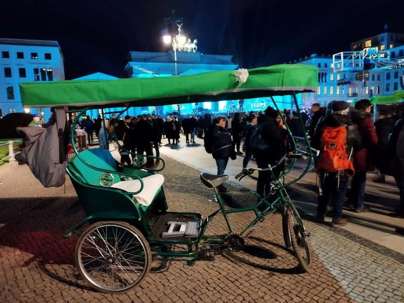 Private Rickshaw Taylor Made By Night Tour - Riding Berlin at night: how the private rickshaw setup really feels