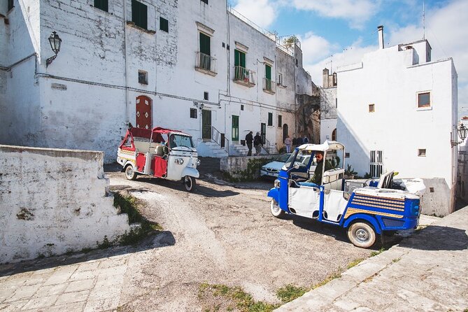 Private tour by Tuk Tuk of the Ostuni medieval quarter. - Key highlights