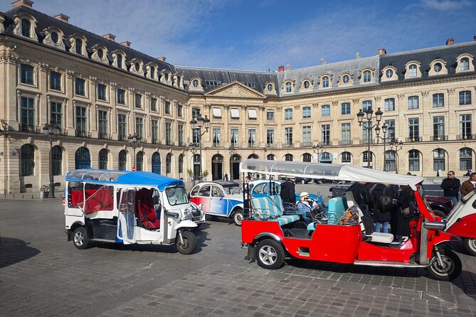 Private Tour of Paris in Tuktuk - Louvre Museum in a 5-minute window: set expectations, not hopes