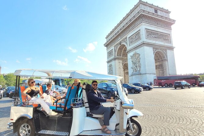 Private Tour of Paris in Tuktuk - Where you start: Hôtel de Crillon and how the loop runs