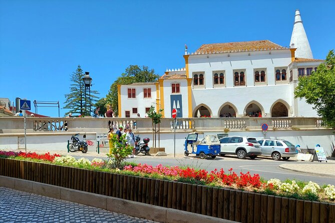 Private Tour Sintra, Palaces and Mountain Tuk Tuk(2 to 6 people) - Vale dos Lagos at Parque de Pena: the view stop that earns its minutes