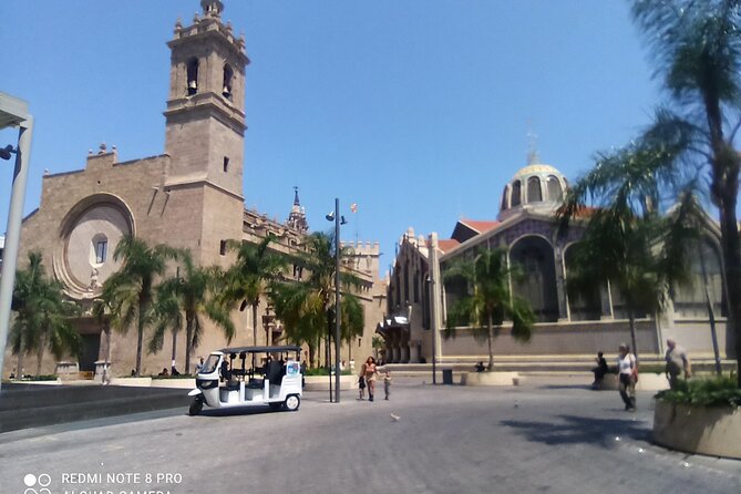 Private Tour with Tuktuk in Valencia - A Palace Facade from the 15th Century: Where Roman Ground Still Matters