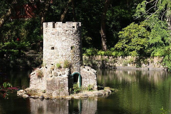 Private Tuk Tuk Half Day Tour in Sintra - Casa Biester and the Valley of the Lakes: photo stops with personality